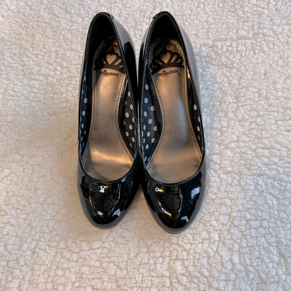Black Patent Heels 👠
